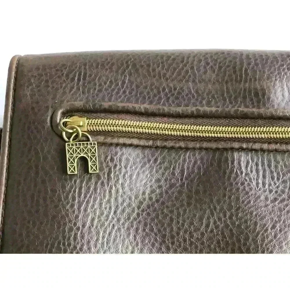 Relic this purse